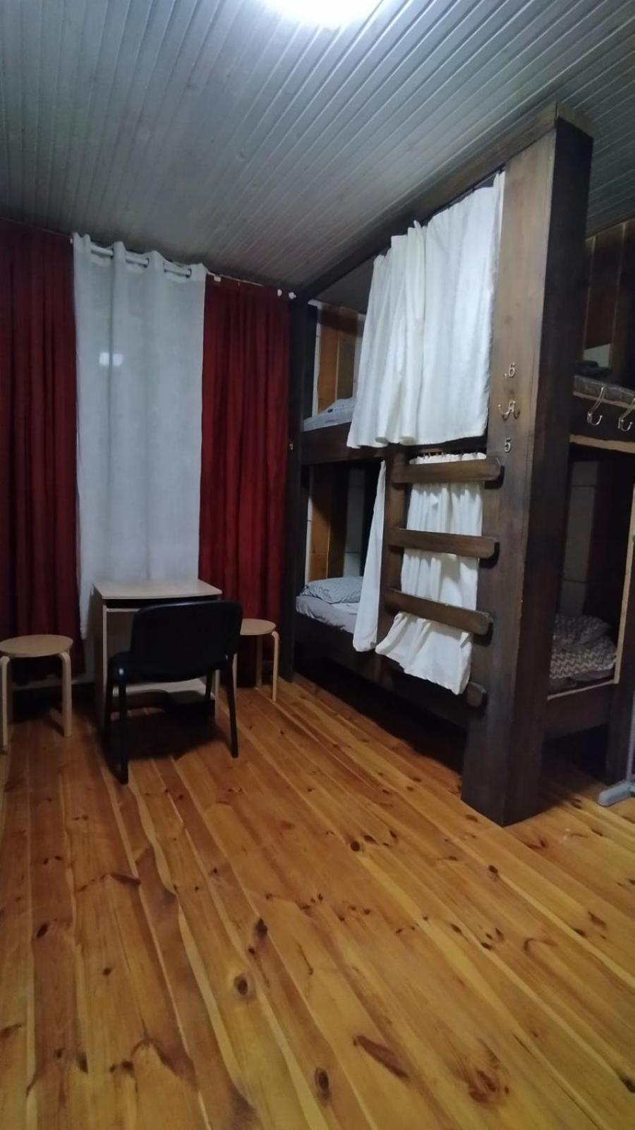 Отель "Swallow House" Cerkasî Cameră foto